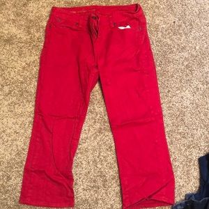 Signature Crop Flare Capris size: 6/28